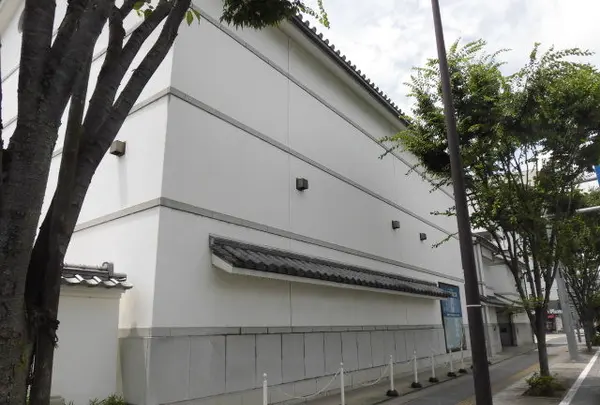 伊丹市立美術館