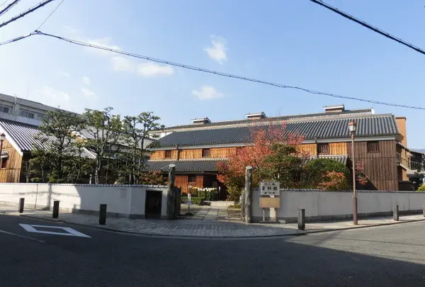 沢の鶴資料館