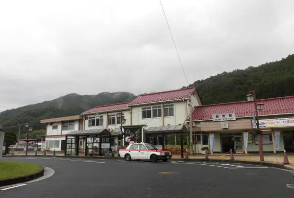新見駅