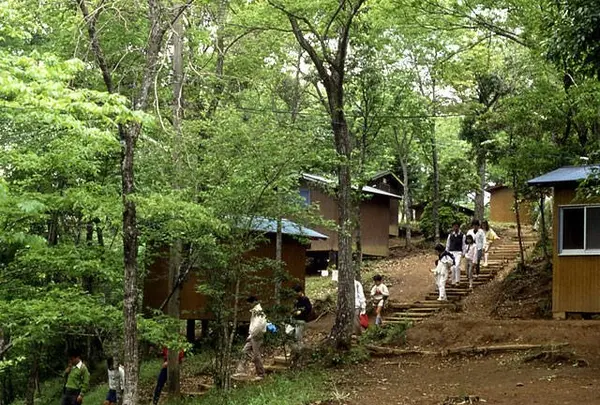奥養老バンガロー村