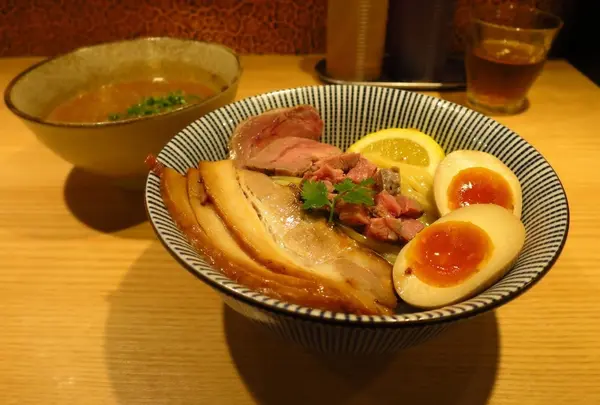 メンショー トーキョー