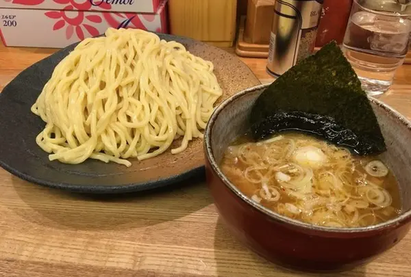 つけ麺屋やすべえ 新宿店