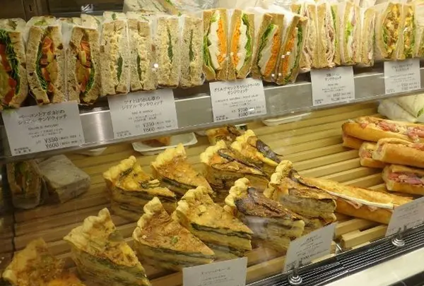 DEAN&DELUCA 八重洲