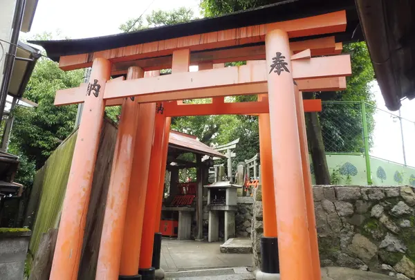 産場稲荷