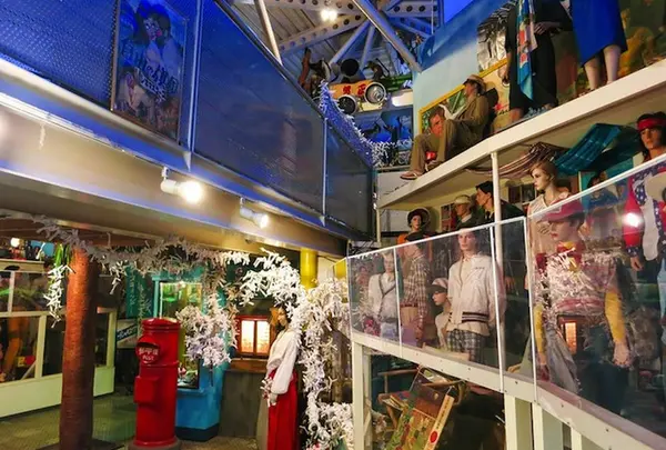 怪しい少年少女博物館