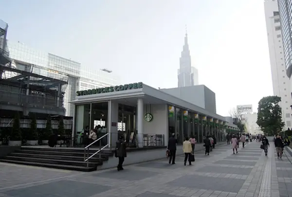 スターバックスコーヒー 新宿サザンテラス店
