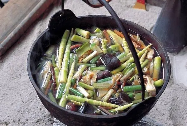 山菜料理 出羽屋