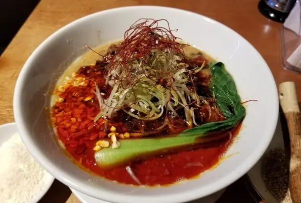 四川担々麺 赤い鯨 赤坂店