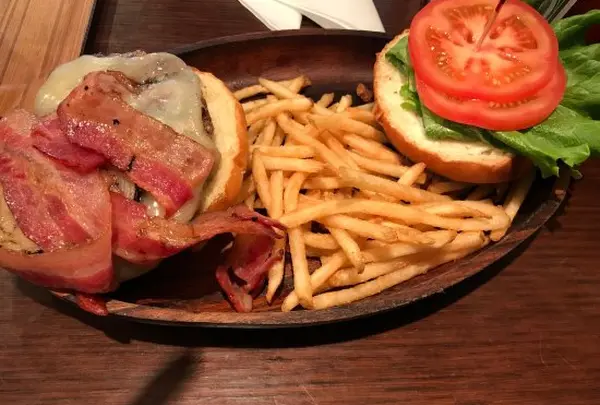 クアアイナ 渋谷宮益坂店 （KUA ’AINA）