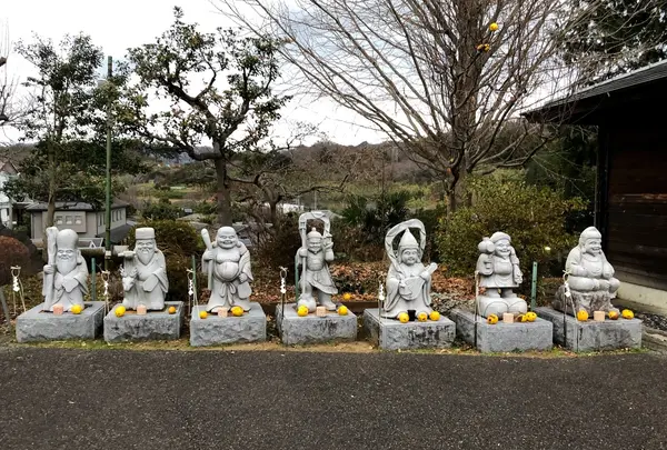 七沢荘 七福神神社