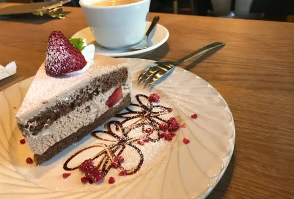 カフェ クルール