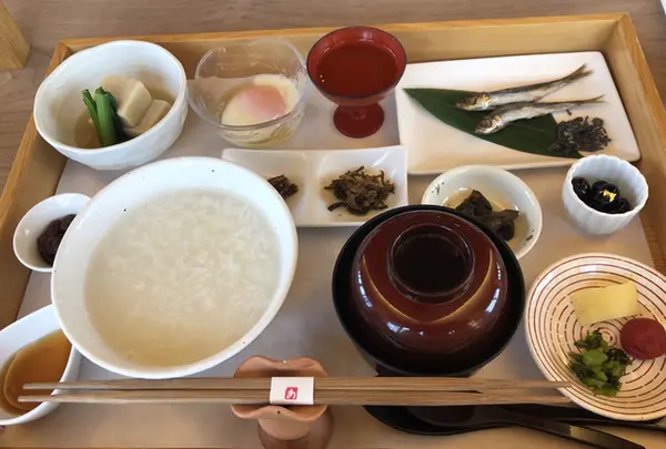 伊勢せきや