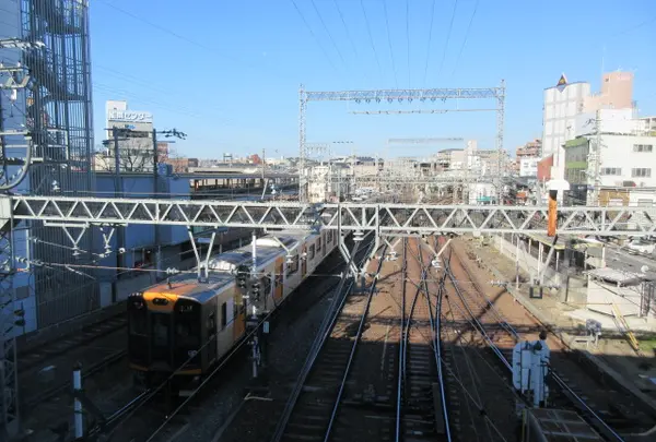 大和西大寺駅