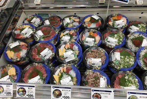 葉山ステーション