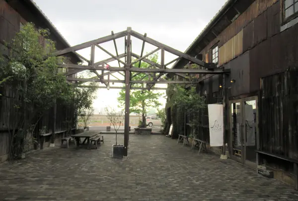 北浜alley（アリー）