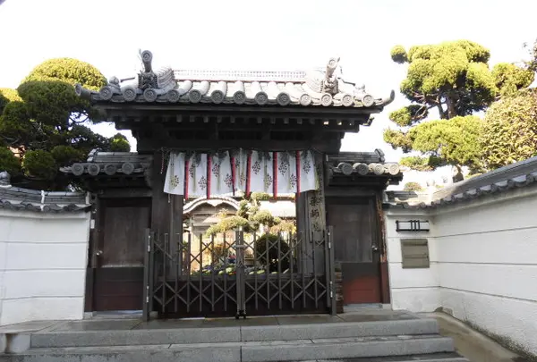 薬師院（ぼたん寺）