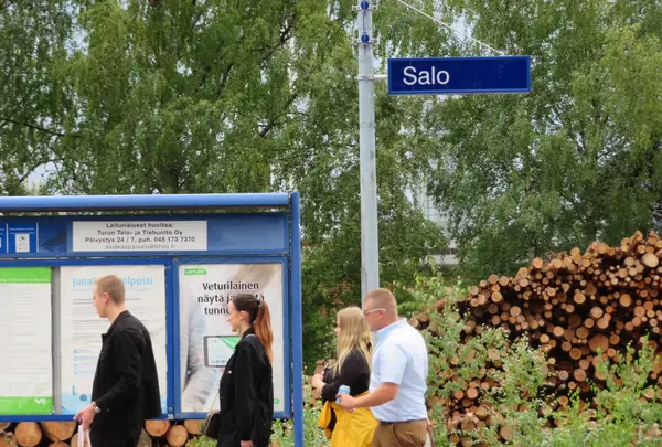 サロ駅 - Salo Railway Station