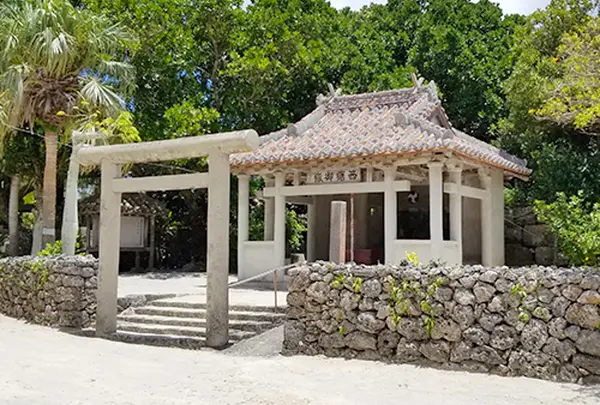 西塘御嶽（ニシトウオン）