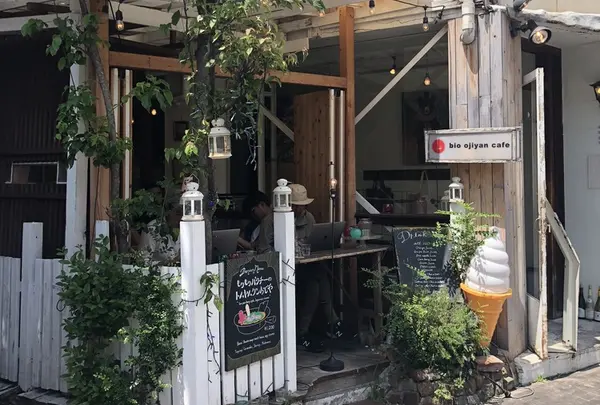 bio ojiyan cafe 原宿本店