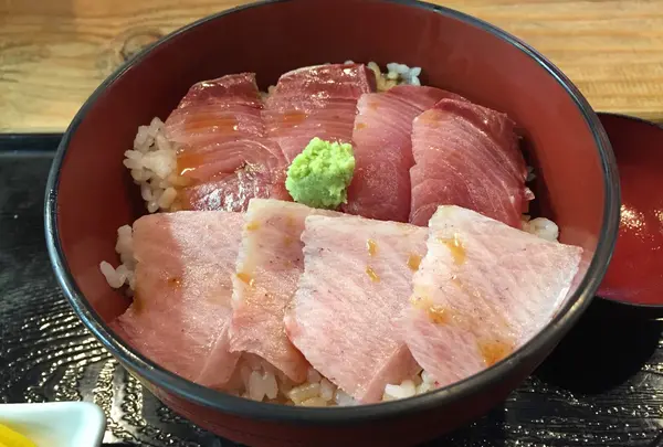 寒ブリ丼