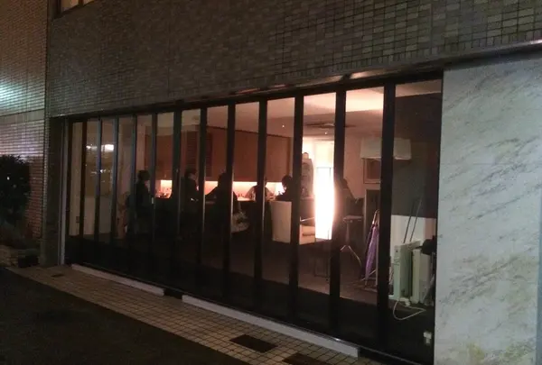 ガラス