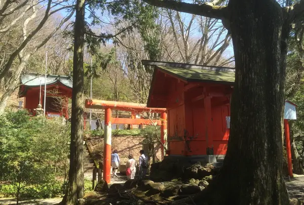 小さな神社