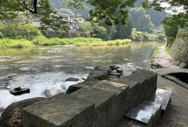 しずか川
