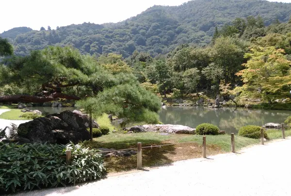 庭園