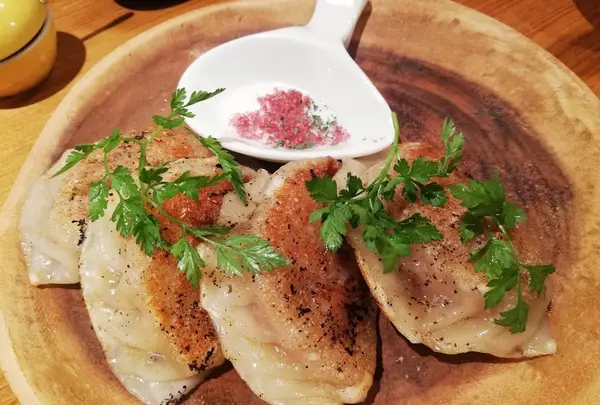粗挽きビーフ餃子 626円