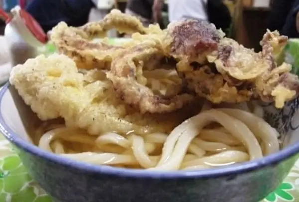 揚げたて天ぷらをトッピング！