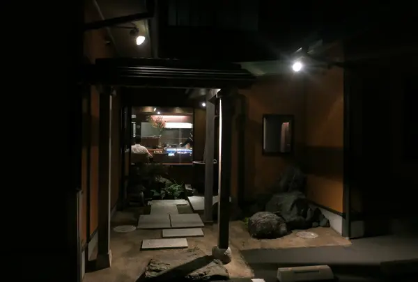 住宅街にこっそりあります。