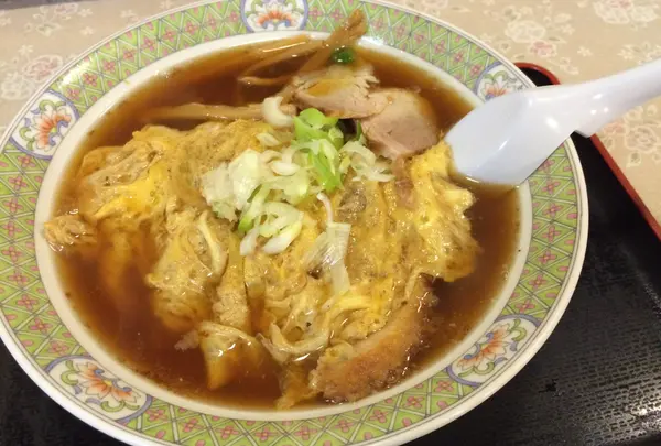 小坂名物　かつラーメン！