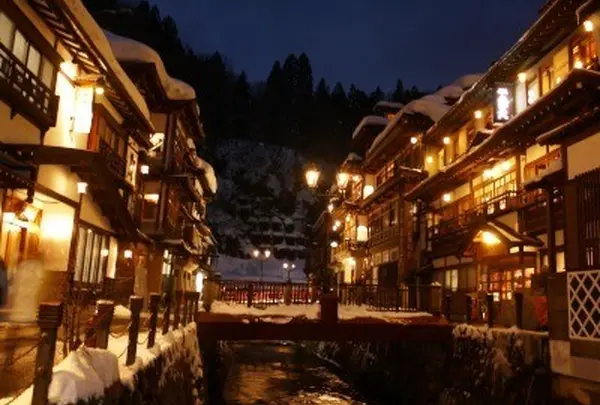 銀山温泉