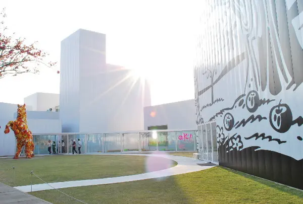十和田市現代美術館