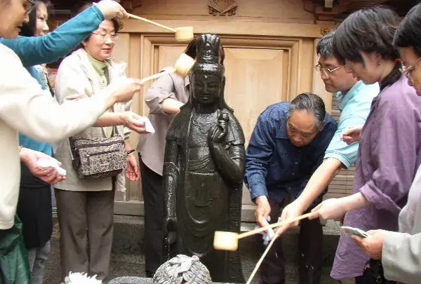 高岩寺（とげぬき地蔵）