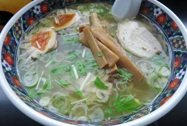 麺厨房 あじさい 本店
