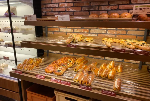 イスズベーカリー阪神スクラ三宮店