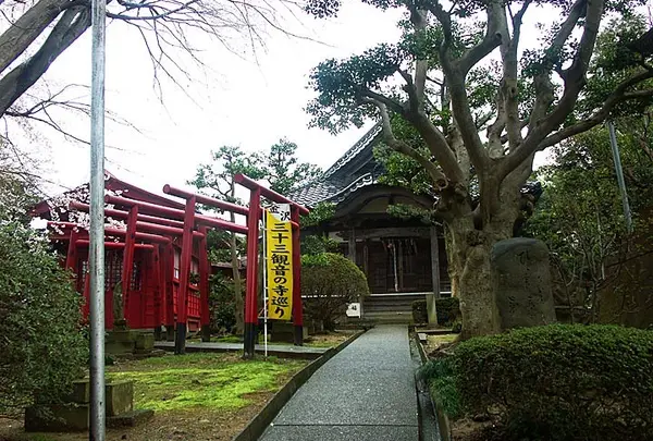 宝泉寺（ひがし茶屋町徒歩５分）