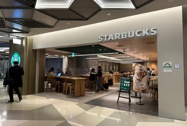 スターバックス コーヒー 東京ミッドタウン八重洲店