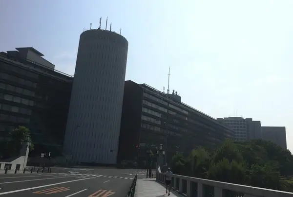 パレスサイドビル