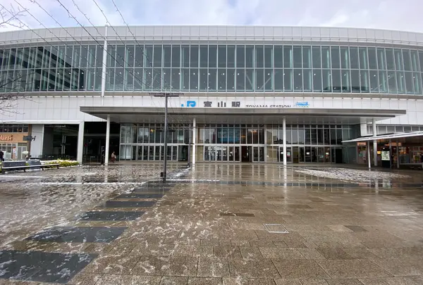富山駅