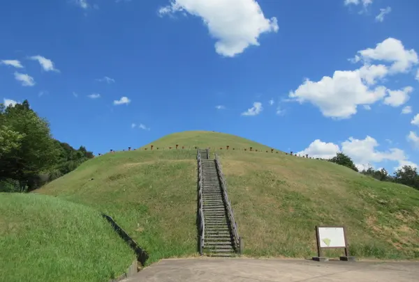 茶すり山古墳