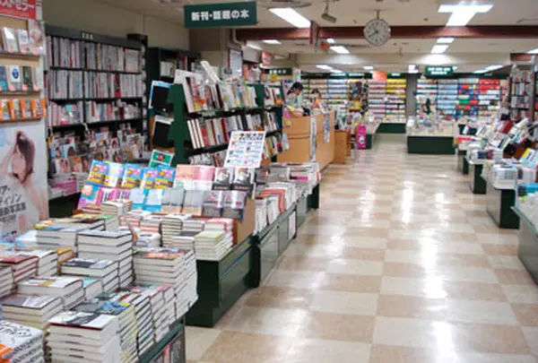 （株）芳林堂書店高田馬場店