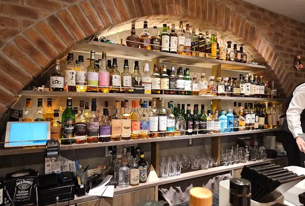 BAR LIQUOR MUSEUM お酒の美術館 烏丸七条店