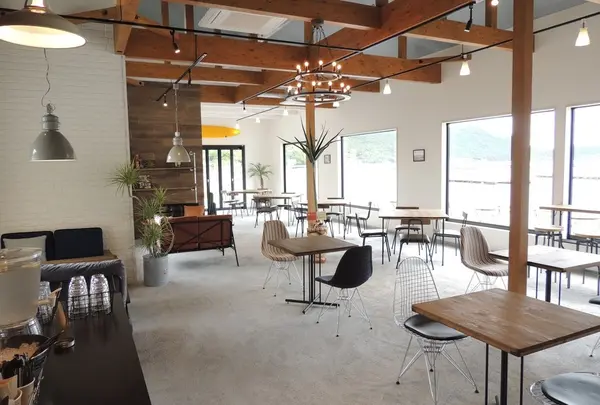 THE COVE CAFE