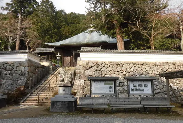 法楽寺（播州犬寺）