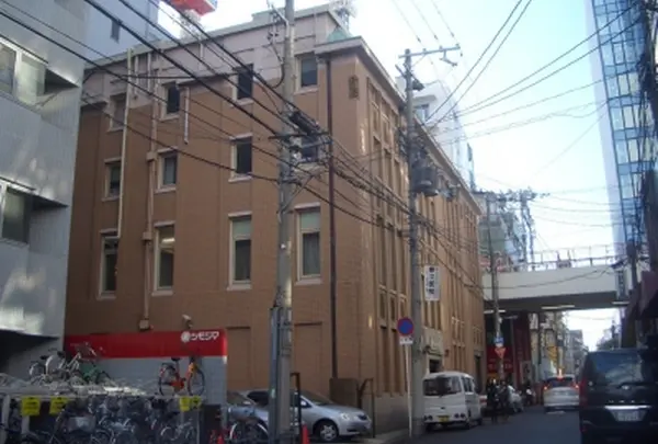 三木楽器（株） 開成館