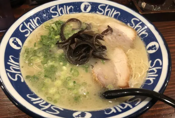 博多らーめん ShinShin（シンシン）天神本店の写真・動画_image_445921