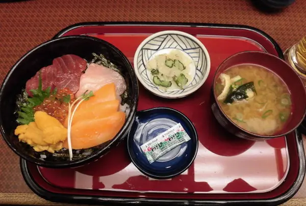ザ・どんＪＲ神戸駅店