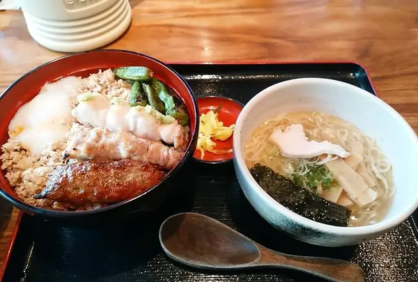 軽井沢とりみくら（鶏味座）